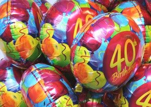 luftballons-aus-folie-zu-geburtstagen